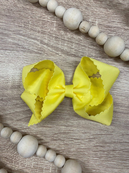 Bow Classic Scalloped - Alligator Clip - 4.5"