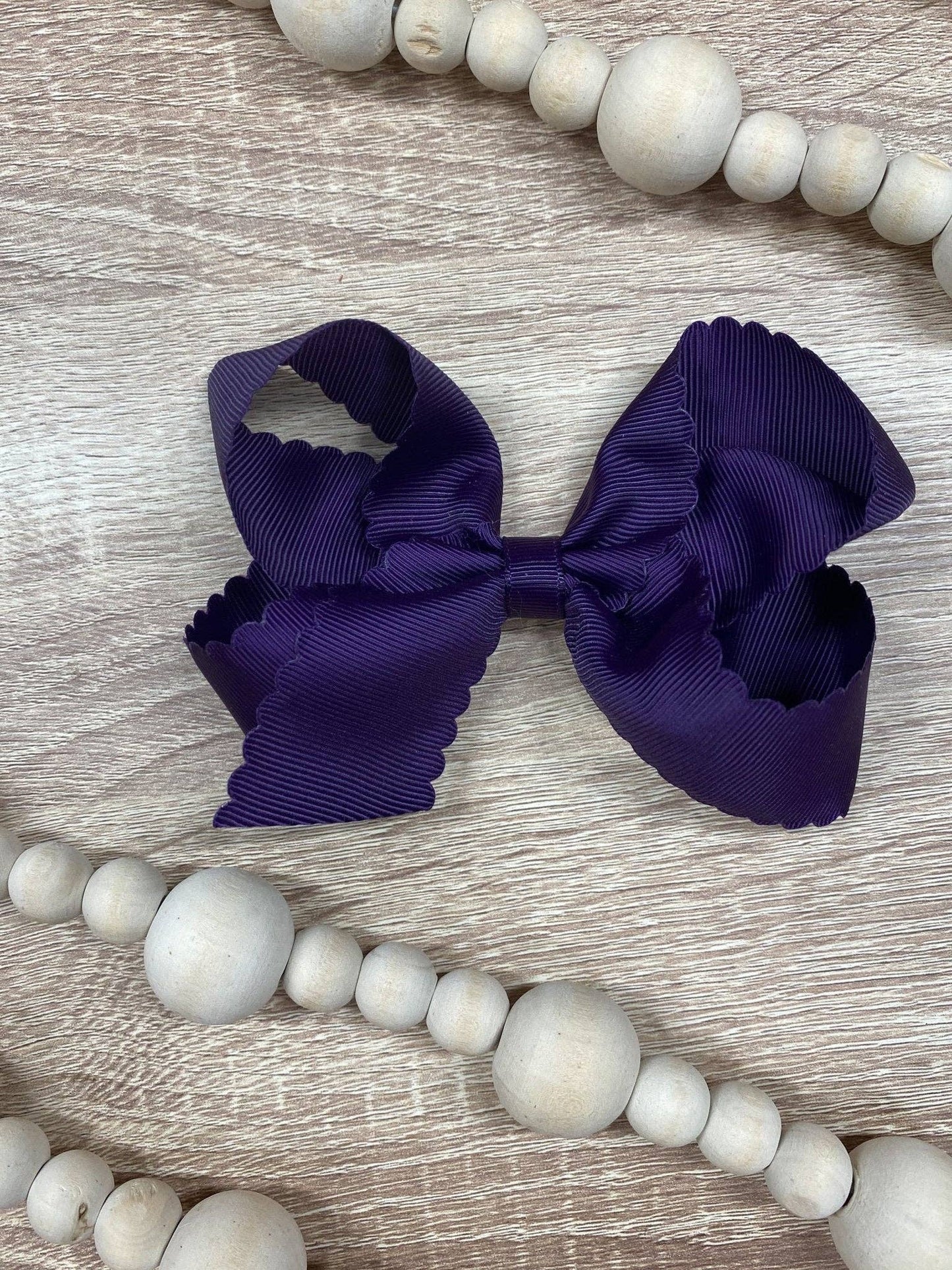 Bow Classic Scalloped - Alligator Clip - 4.5"